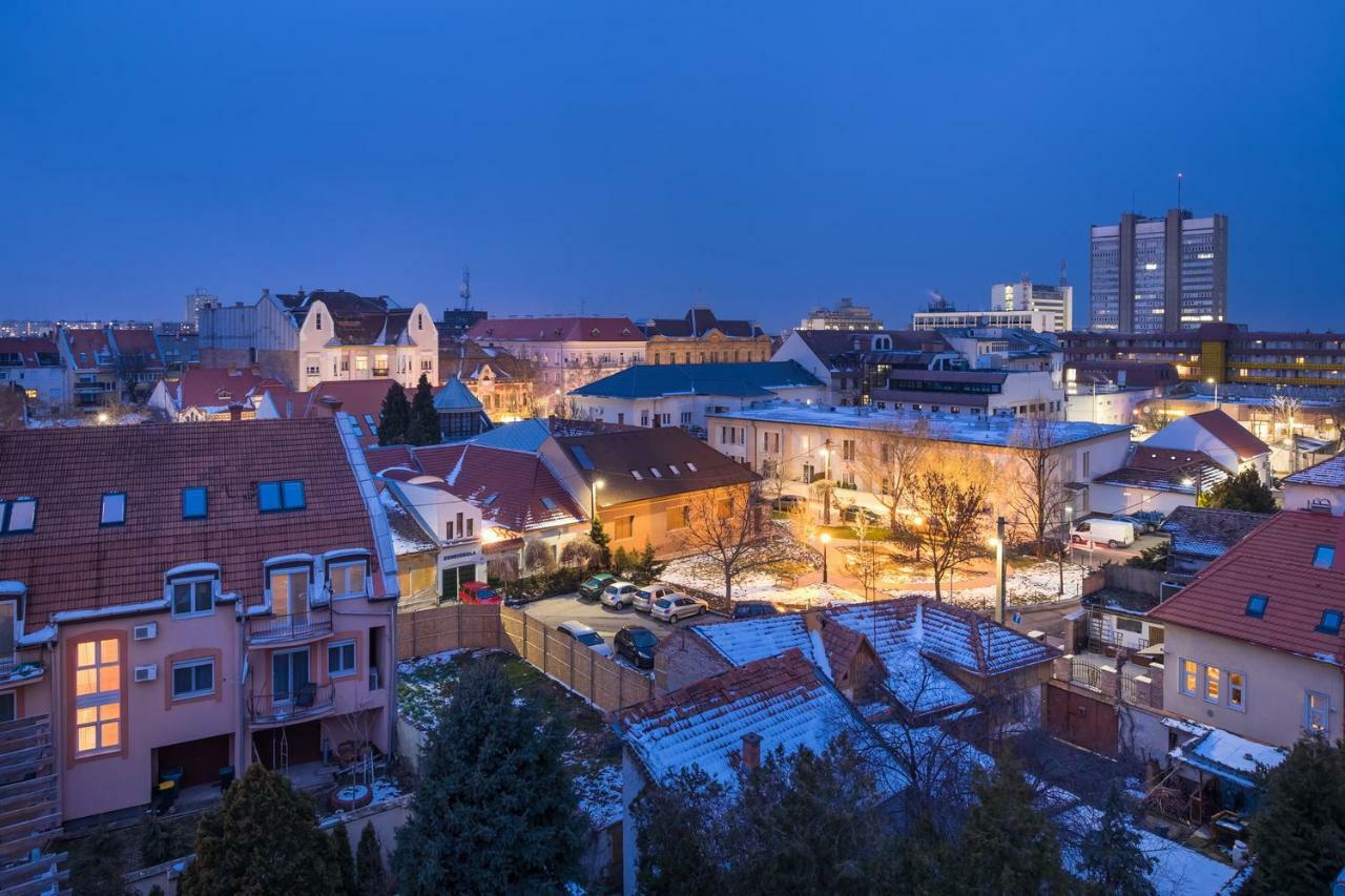 Semiramis Business Hotel Szolnok Exterior photo